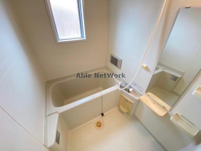 物件内観写真8　(同型タイプ　現況優先)