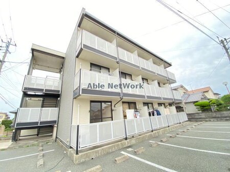 ピカソ出仲間外観写真