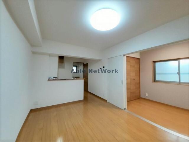 物件内観写真3　(※同型反転、現況優先)