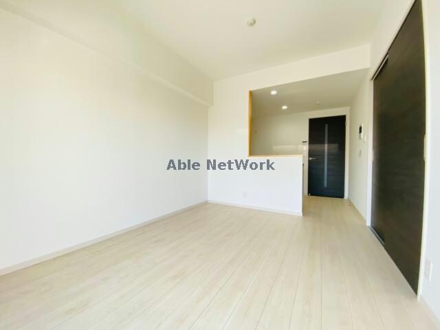 物件内観写真3　(同型　現況優先)