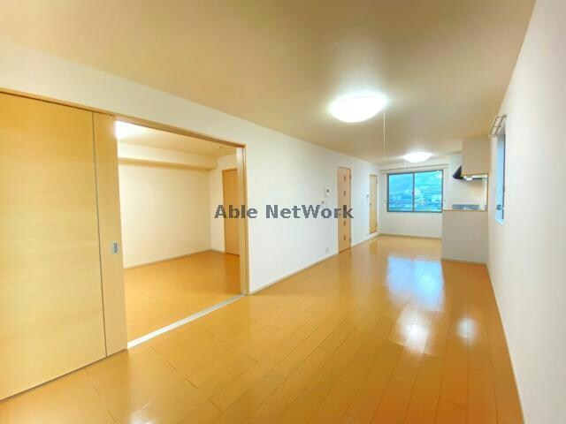 物件内観写真5　(同型タイプ　現況優先)