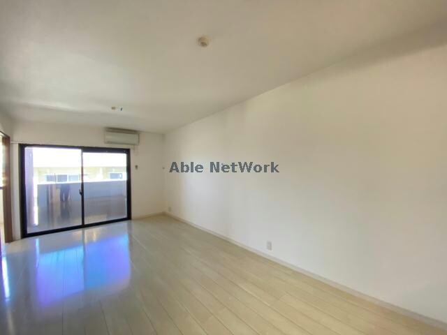 物件内観写真8　(同型タイプ　現況優先)