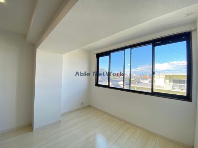 物件内観写真12　(同型タイプ　現況優先)