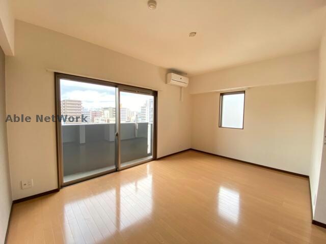 物件内観写真5　(同型反転タイプ　現況優先)