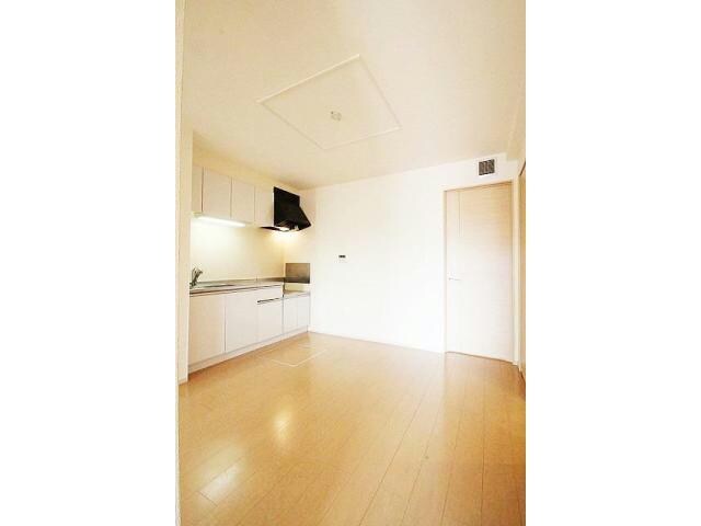 物件内観写真4　(※同型・現況優先)