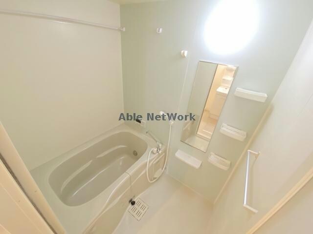 物件内観写真12　(※同型・現況優先)