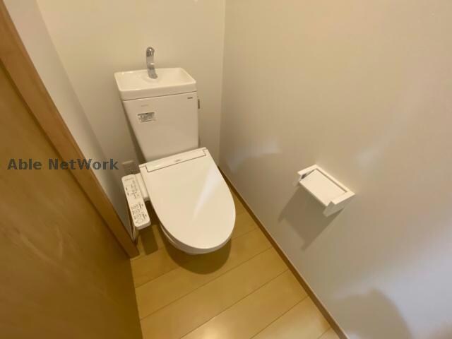 物件内観写真13　(同型別室)