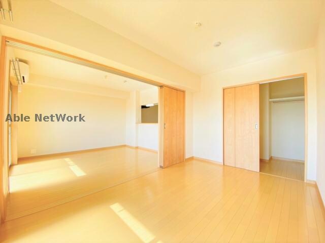 物件内観写真7　(反転同型)