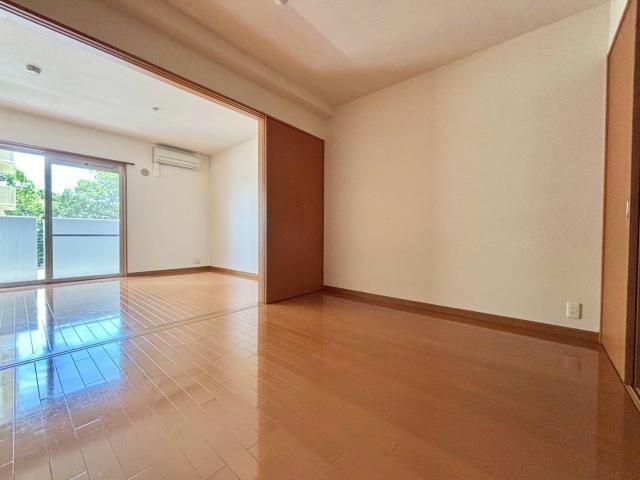 物件内観写真7　(同型　現況優先)