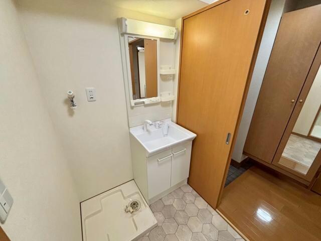 物件内観写真10　(同型　現況優先)