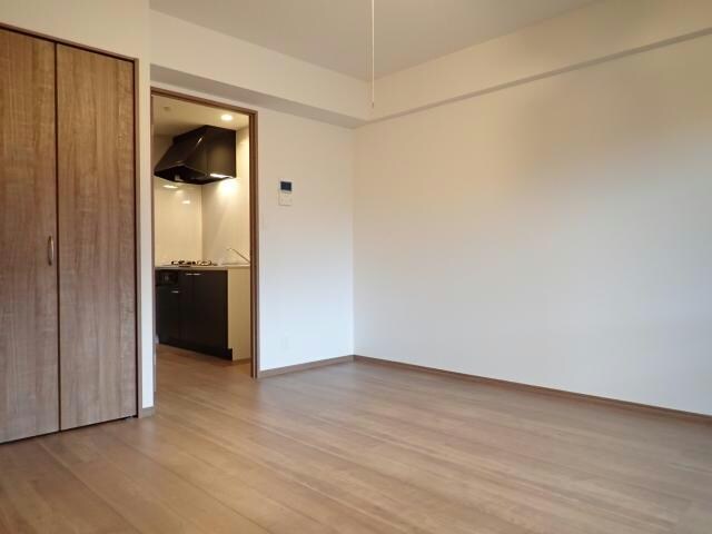 物件内観写真5　(同型　現況優先)