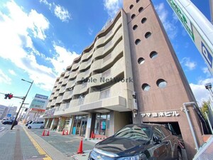 ヤマヨネビル外観写真