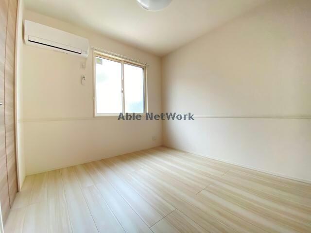 物件内観写真4　(同型タイプ)