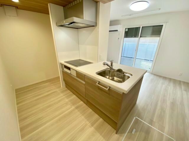 物件内観写真8　(同型　現況優先)