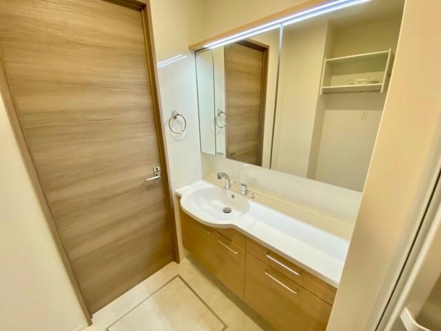 物件内観写真9　(同型　現況優先)