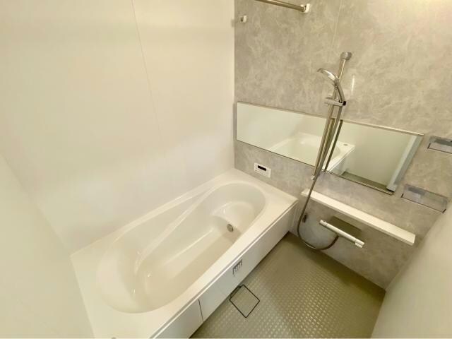 物件内観写真10　(同型　現況優先)