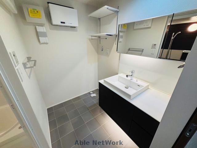 物件内観写真25　(同物件202号)