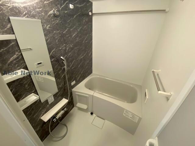 物件内観写真8　(※同型反転タイプ)