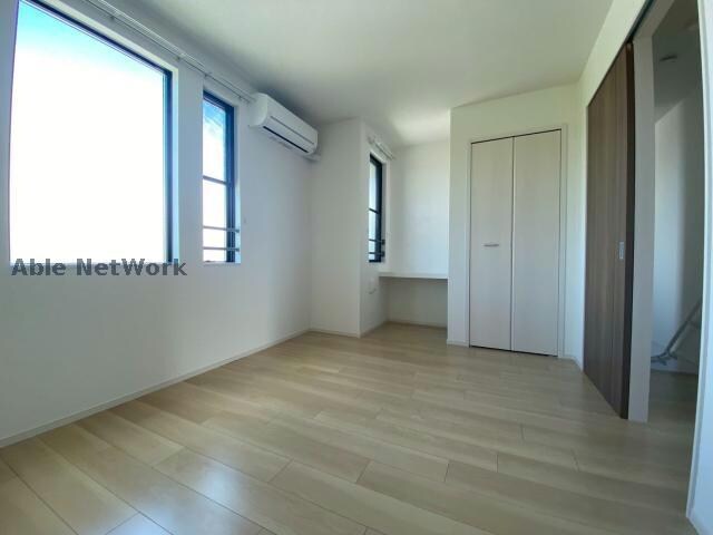 物件内観写真10　(※同型反転タイプ)