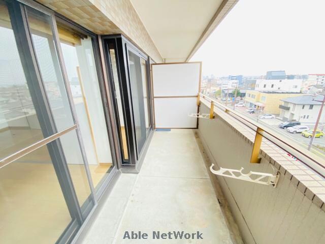 物件内観写真16　(※同型　現況優先)