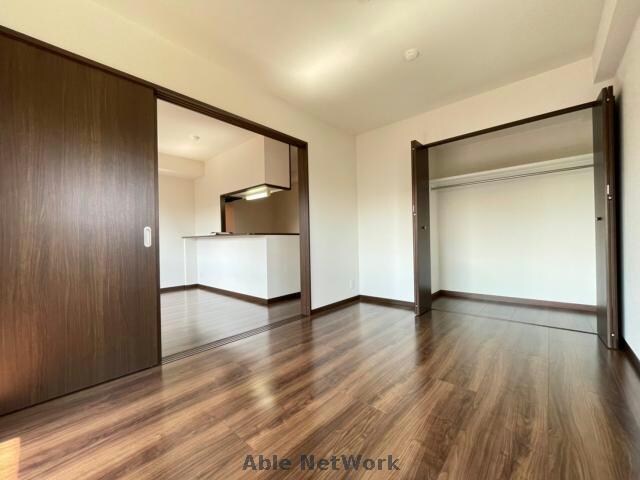 物件内観写真6　(別号室写真)