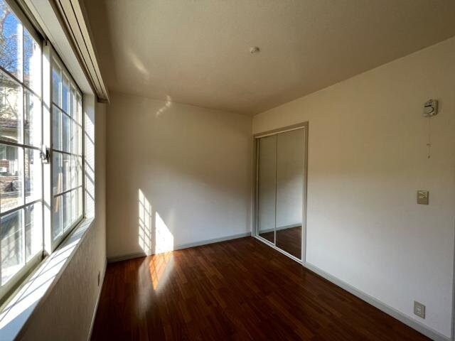 物件内観写真13　(洋室)