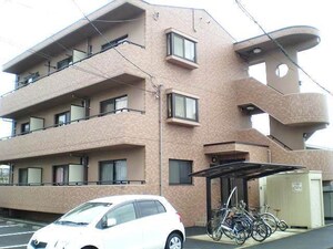 バースチャム外観写真