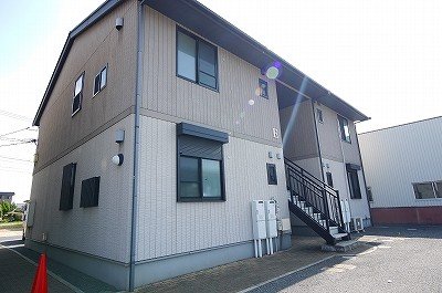 シャンポールながせＥ棟