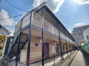 レオパレスルリームⅡ外観写真