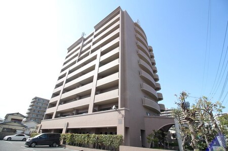 アルファステイツ東古松外観写真