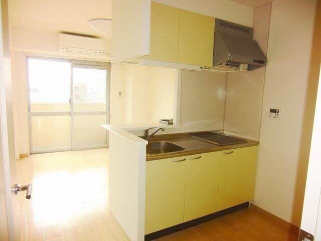 物件内観写真7　(リビング)