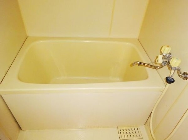 バス／シャワールーム等(同物件別部屋の写真です)