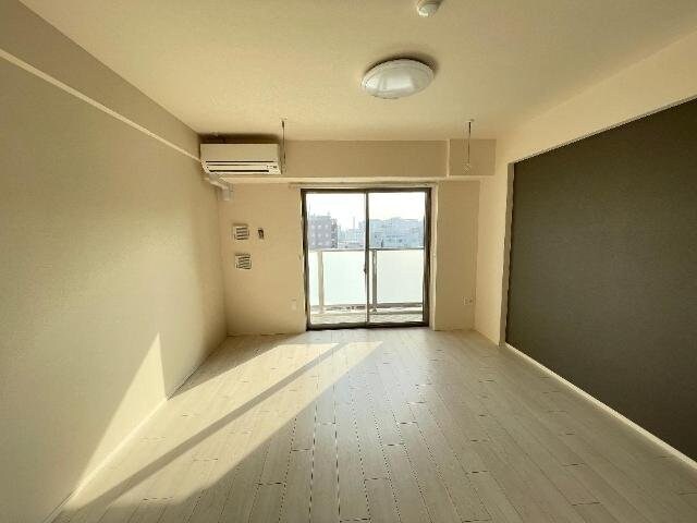 物件内観写真24　(洋室)