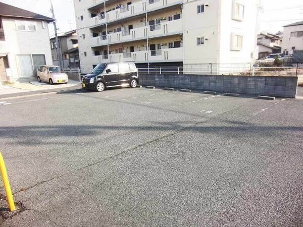 駐車場(駐車場)