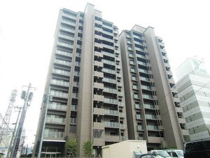 ロイヤルガーデン岡山駅前壱番館外観写真