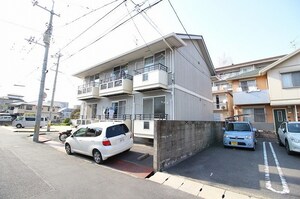 プリエール新屋敷外観写真