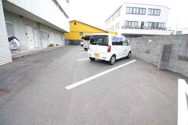 駐車場(駐車場)