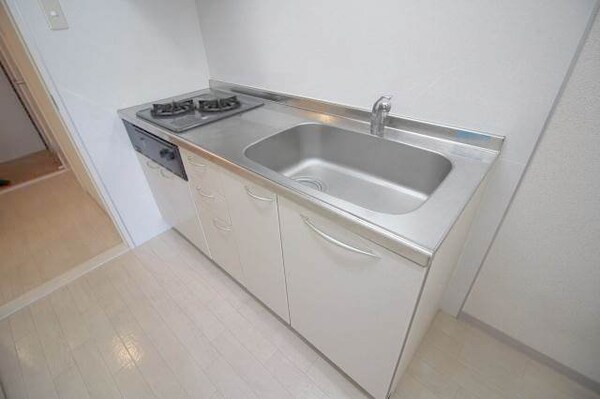 キッチン(同物件、別部屋の写真です)