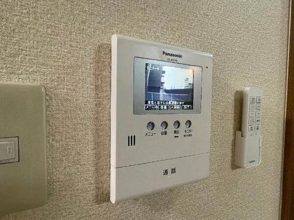 セキュリティ(カメラ付インターホン)