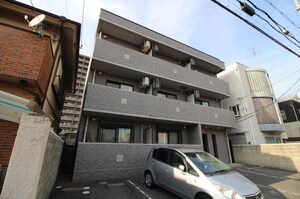 ウィスティリア伊福外観写真