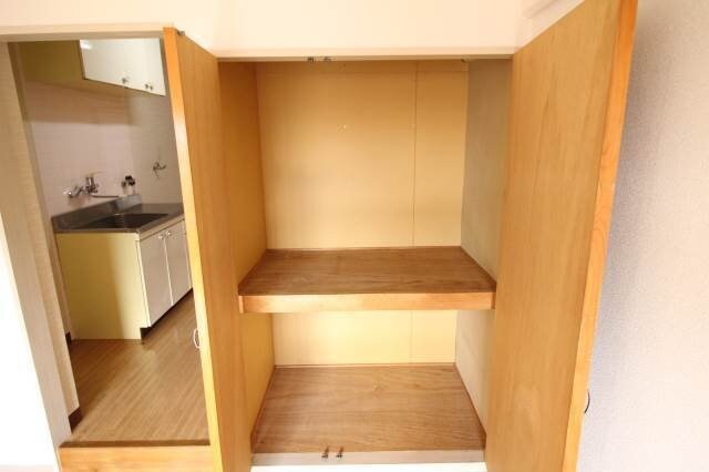 物件内観写真12　(収納)