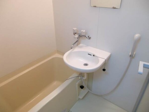 バス／シャワールーム等(同タイプのお部屋の写真です)
