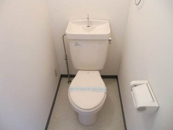 トイレ(同タイプのお部屋の写真です)