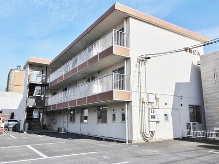 平和ビル外観写真