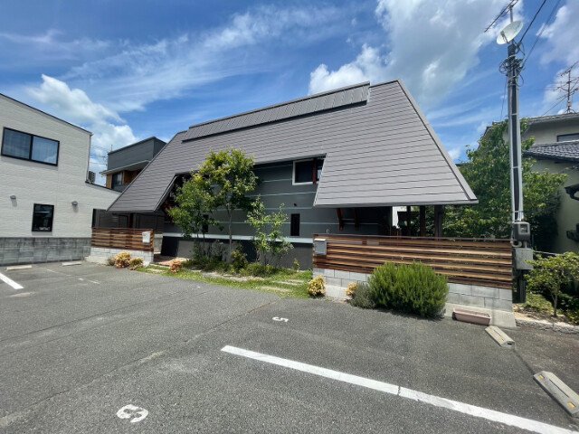 伊島町２丁目メゾネット