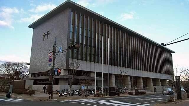 岡山県立図書館