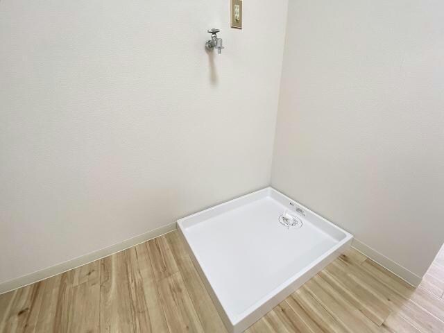 物件内観写真7　(室内洗濯機置場)