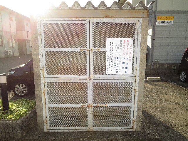 建物設備(ゴミ庫)