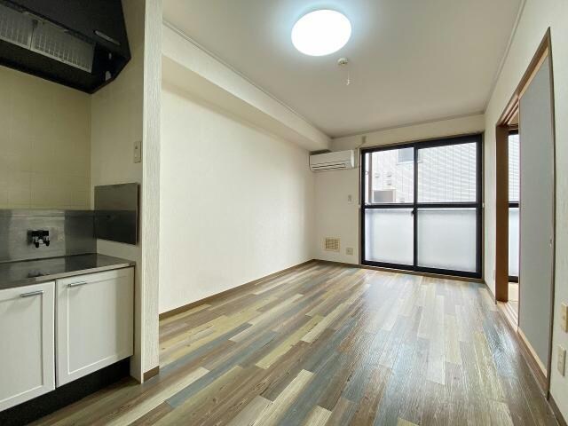 リビングダイニング