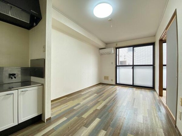 リビングダイニング